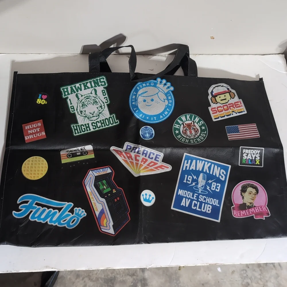 Funko Fundays Retro Arcade Tote Bag – Large 24x15x9 – Black/Blue - Picture 12 of 14